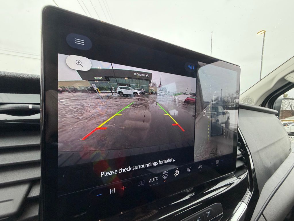 2023 Ford Transit Passenger Van XLT - Photo 19