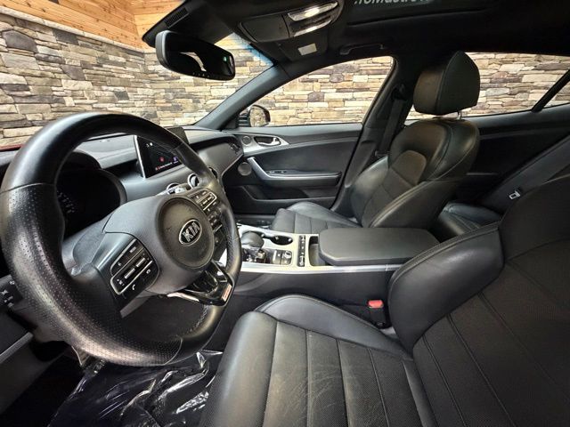 2018 Kia Stinger GT2 - Photo 11