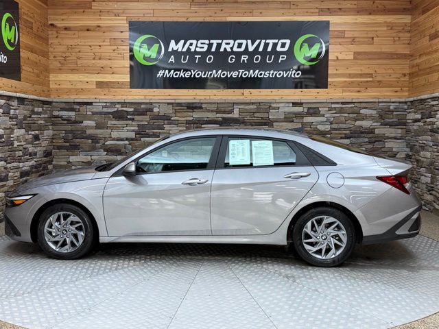 2024 Hyundai Elantra SEL - Photo 6
