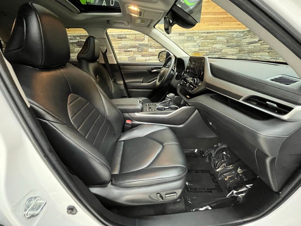 2023 Toyota Highlander XLE - Photo 44