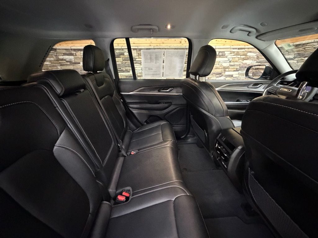 2023 Jeep Grand Cherokee Limited - Photo 31