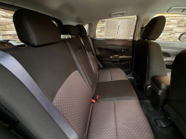 2019 Mitsubishi Outlander Sport ES - Photo 30