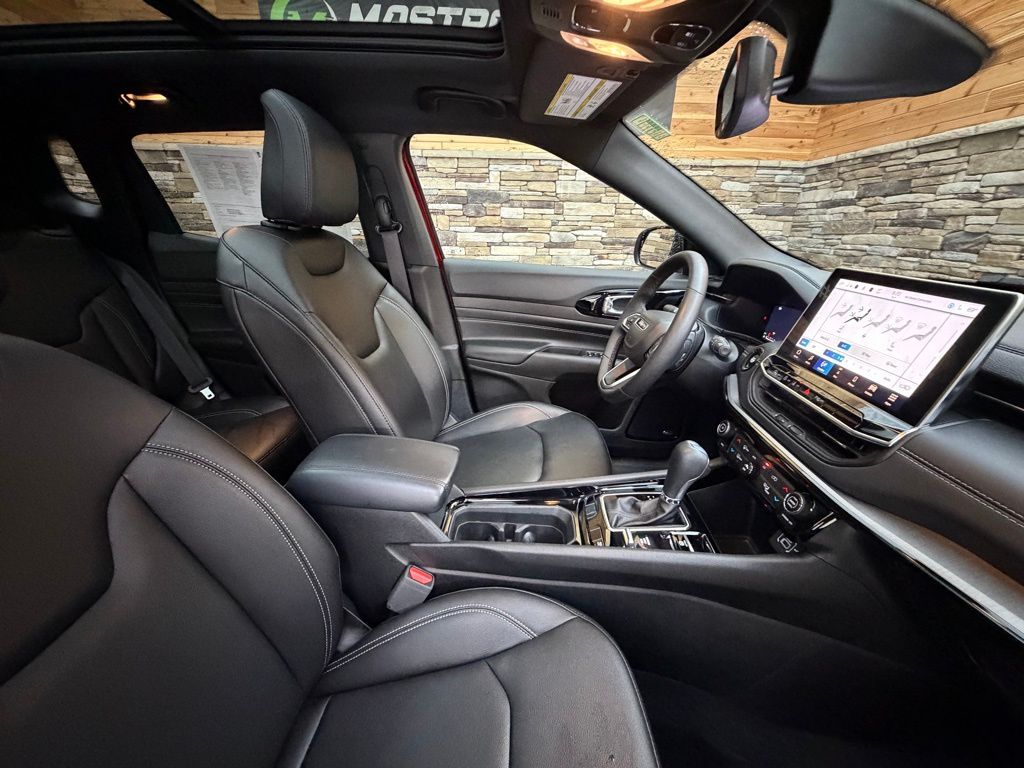 2024 Jeep Compass Limited - Photo 14