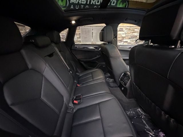 2023 Porsche Macan Base - Photo 34