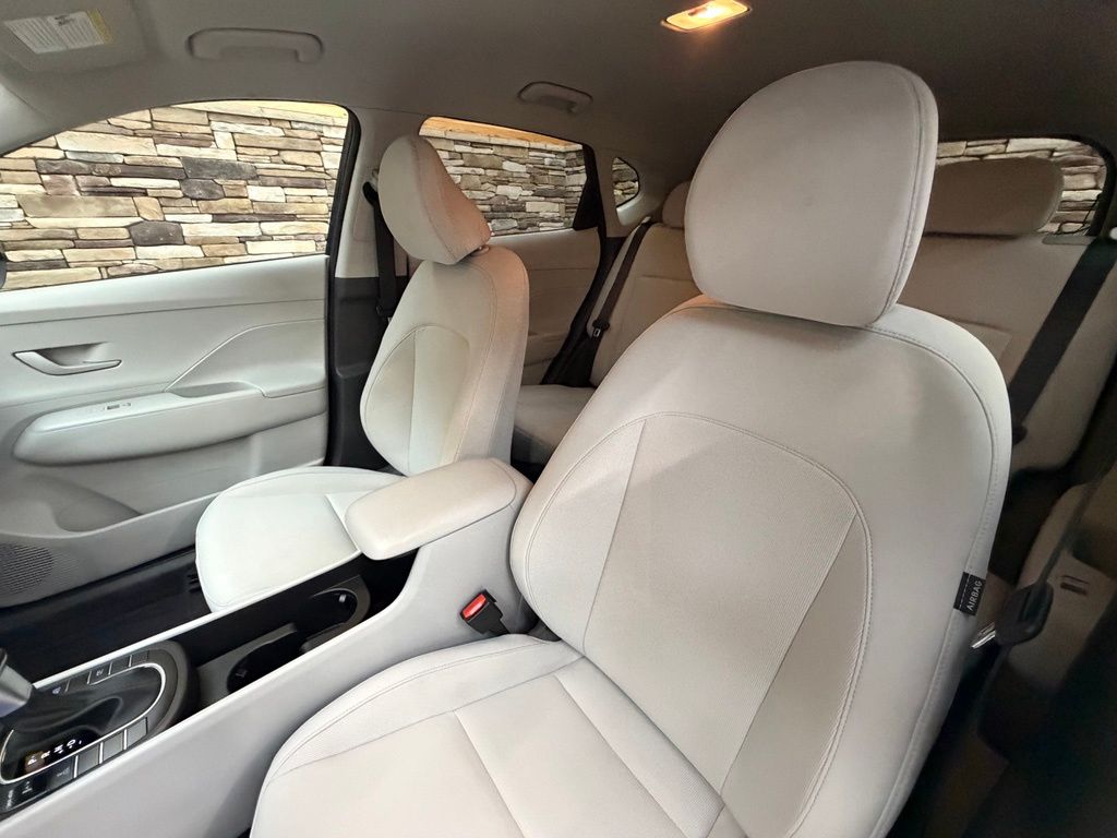 2024 Hyundai Kona SEL - Photo 30