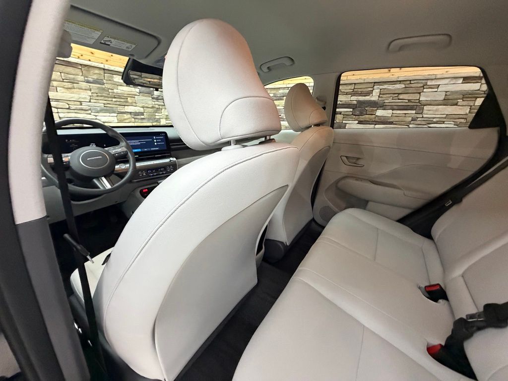 2024 Hyundai Kona SEL - Photo 44