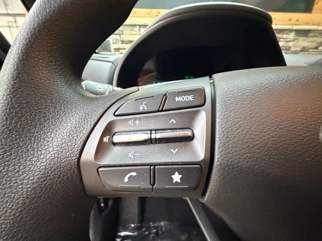 2023 Hyundai Kona SEL - Photo 25