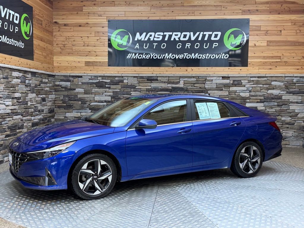 2023 Hyundai Elantra Limited - Photo 14