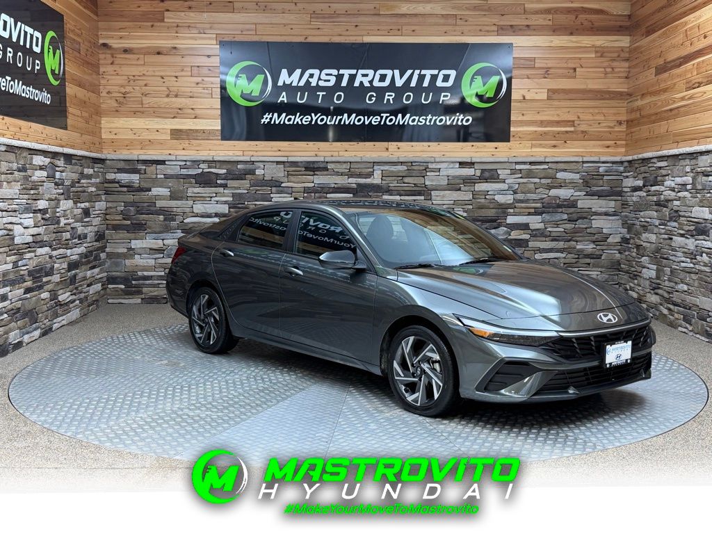 2025 Hyundai Elantra Blue