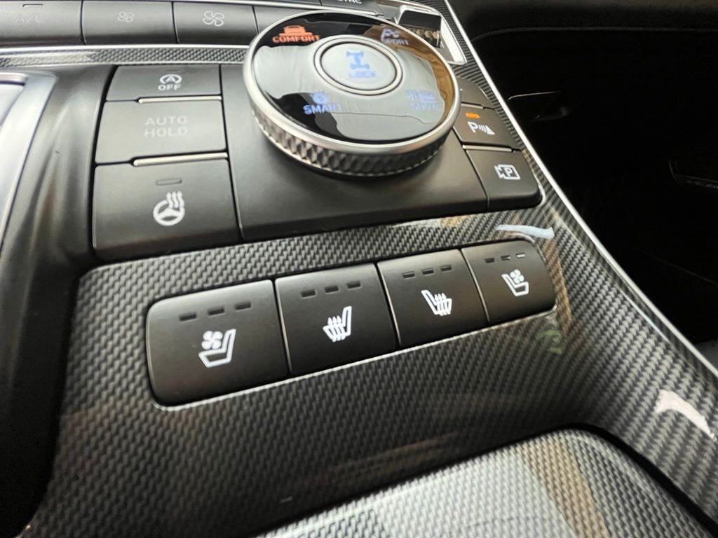 2022 Hyundai Santa Fe Limited - Photo 38