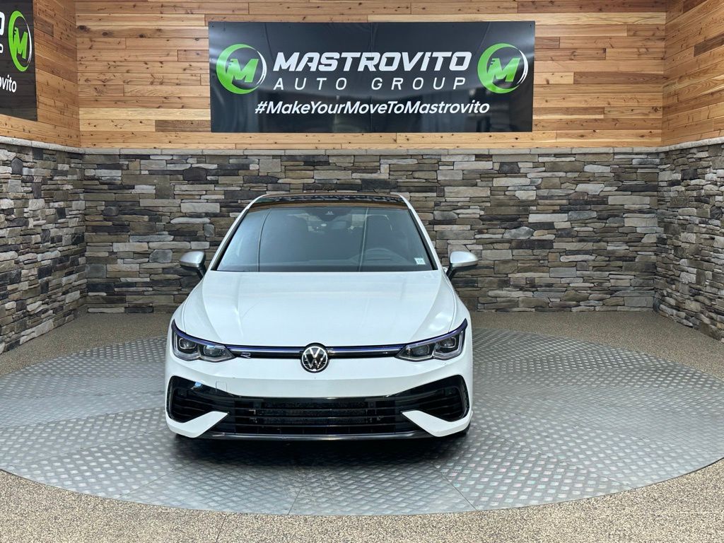 2022 Volkswagen Golf R photo 2