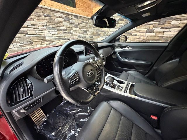 2018 Kia Stinger GT2 - Photo 10
