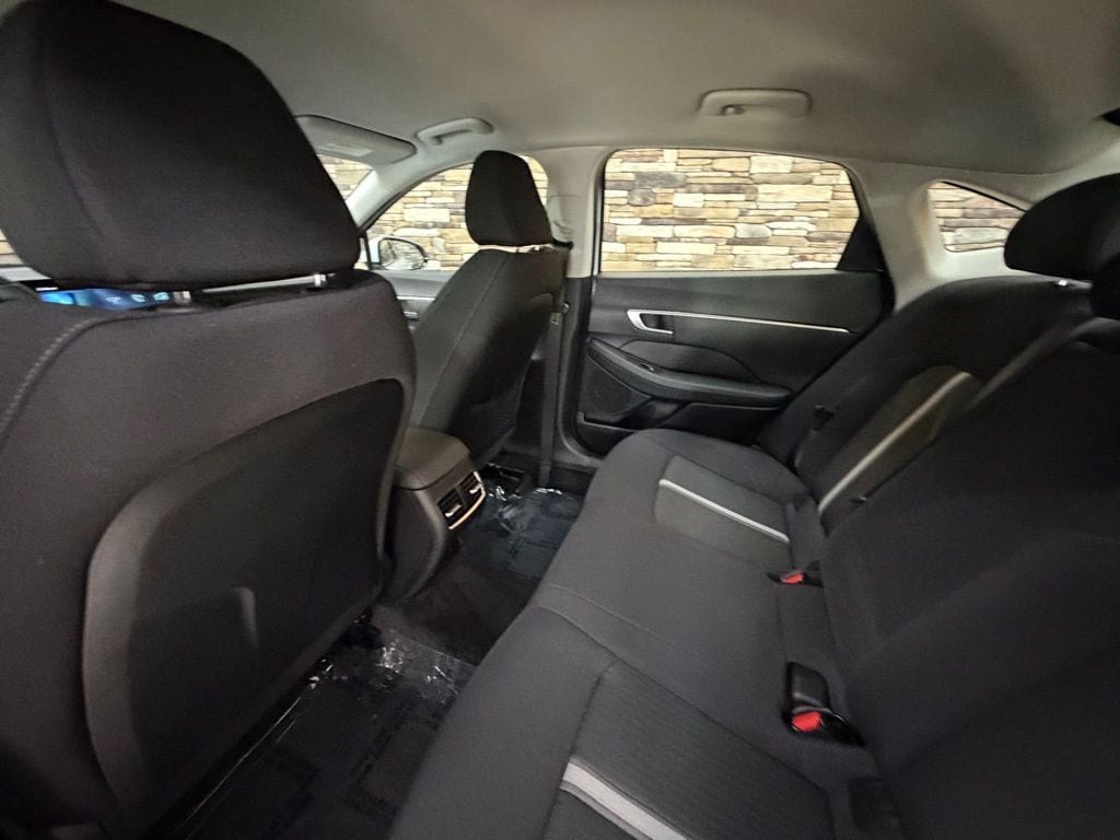 2025 Hyundai Sonata Hybrid SEL - Photo 26