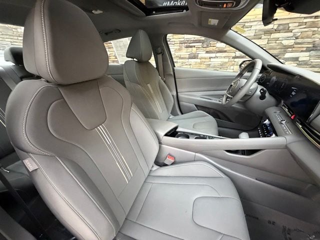 2024 Hyundai Elantra SEL - Photo 15