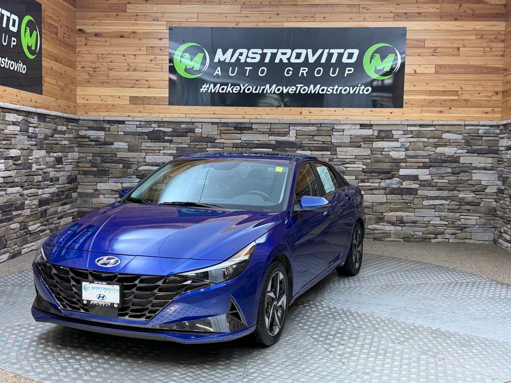 2023 Hyundai Elantra Limited - Photo 8