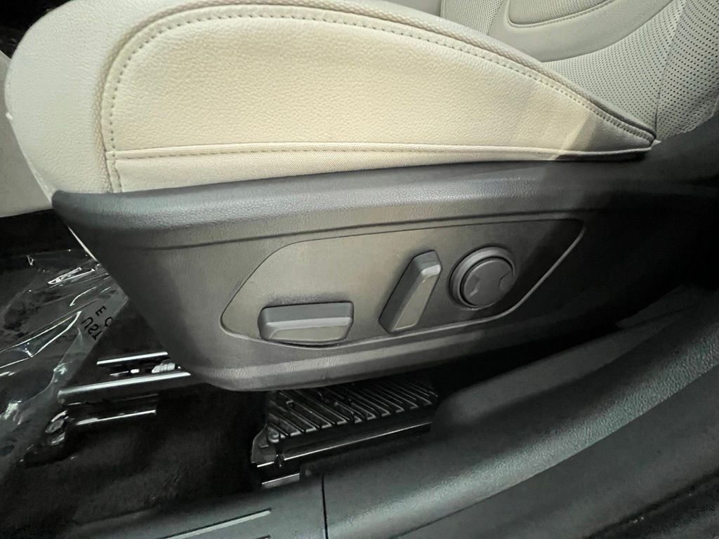 2025 Hyundai Tucson Limited - Photo 42