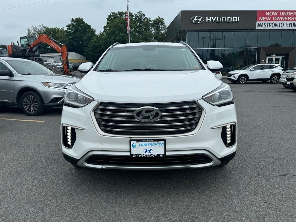 Used 2018 Hyundai Santa Fe SE with VIN KM8SMDHF8JU291883 for sale in New York Mills, NY