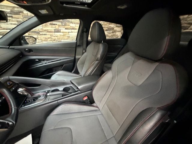 2023 Hyundai Elantra N Line - Photo 14
