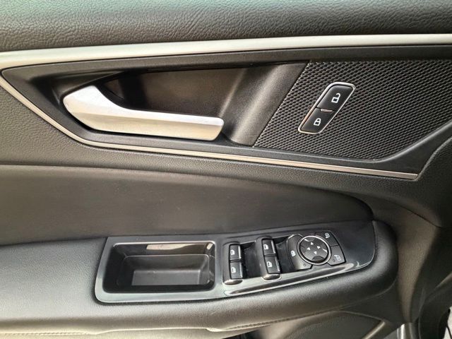 2017 Ford Edge SEL - Photo 30