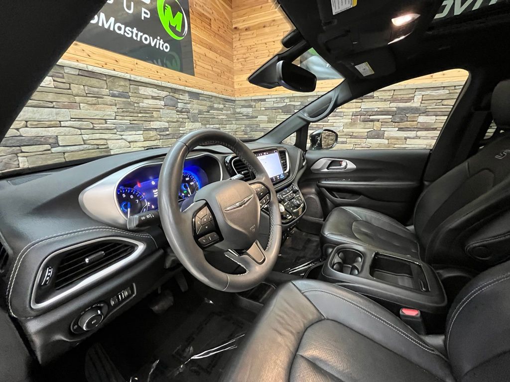 2022 Chrysler Pacifica Touring L - Photo 21