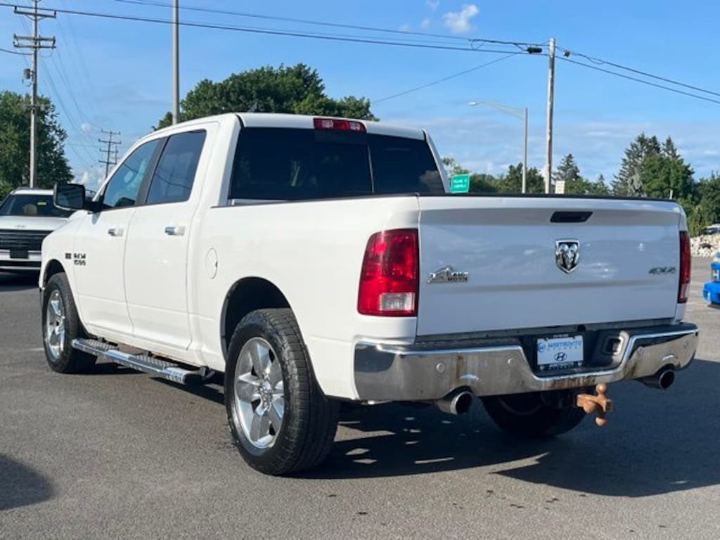 Used 2015 Ram 1500 SLT Truck Crew Cab