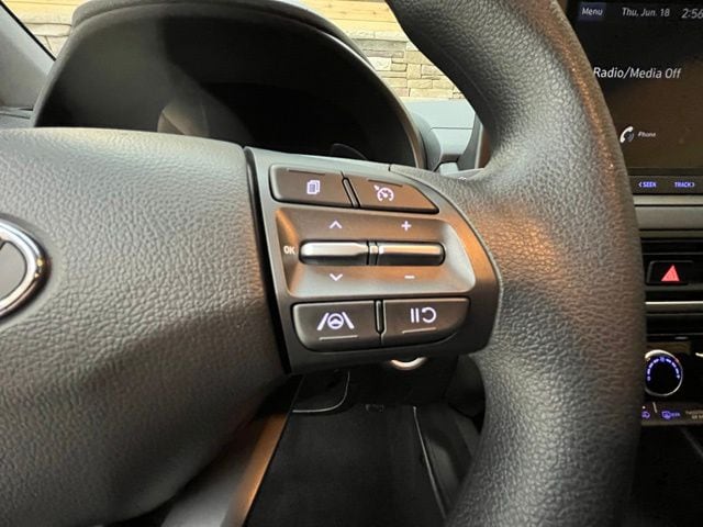 2023 Hyundai Kona SEL - Photo 20