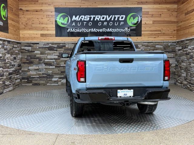 2025 Chevrolet Colorado Z71 - Photo 8