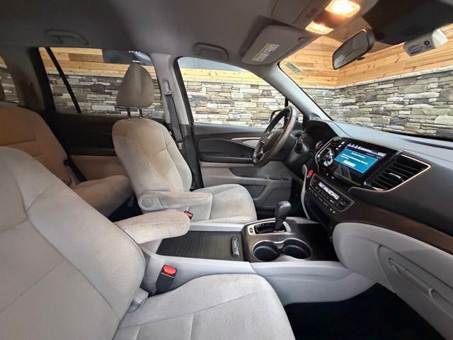 2019 Honda Pilot EX - Photo 16