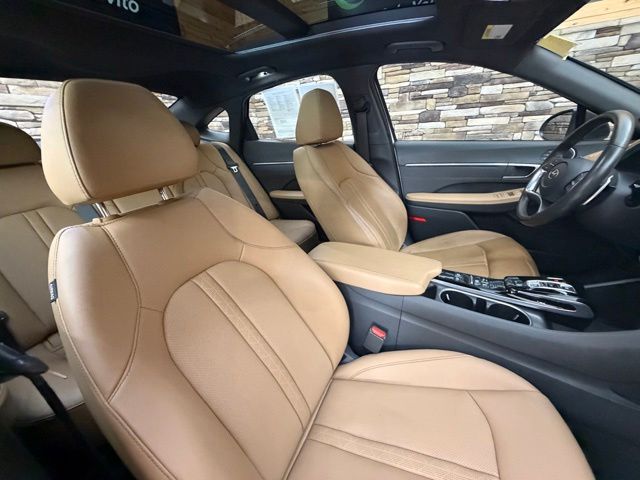 2023 Hyundai Sonata Limited - Photo 17
