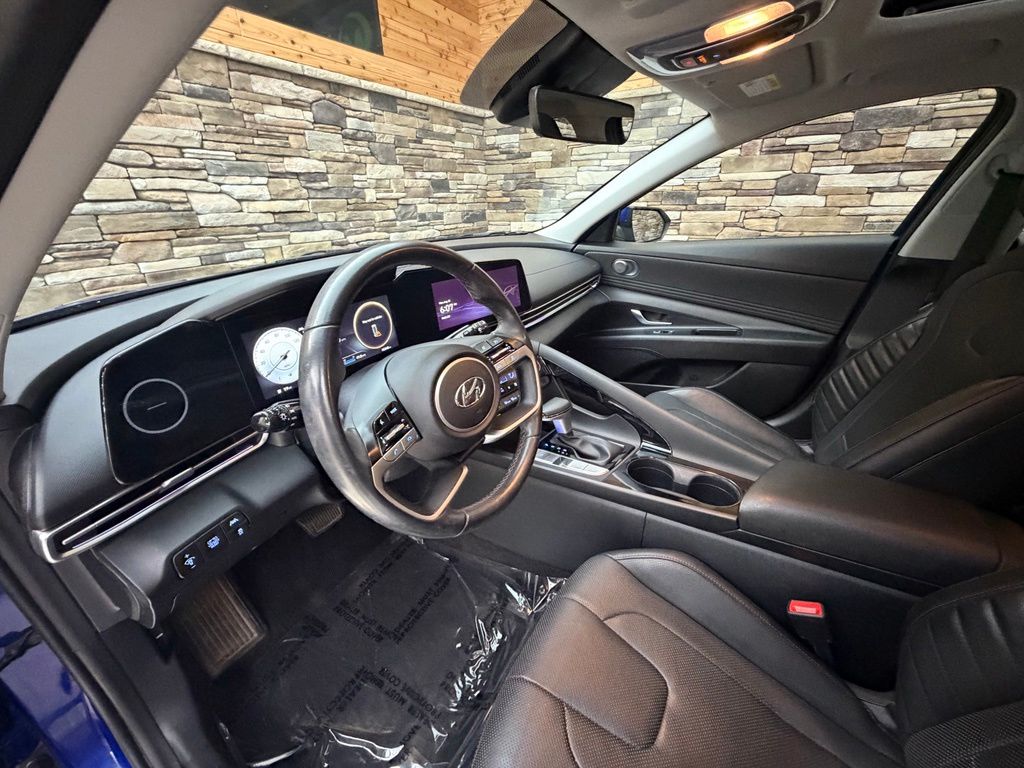 2023 Hyundai Elantra Limited - Photo 34