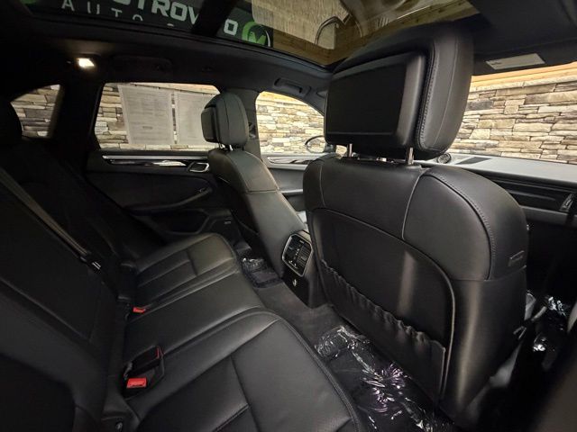 2023 Porsche Macan Base - Photo 33