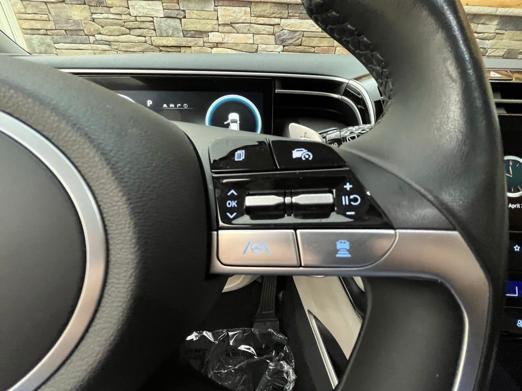 2023 Hyundai Tucson Limited - Photo 18