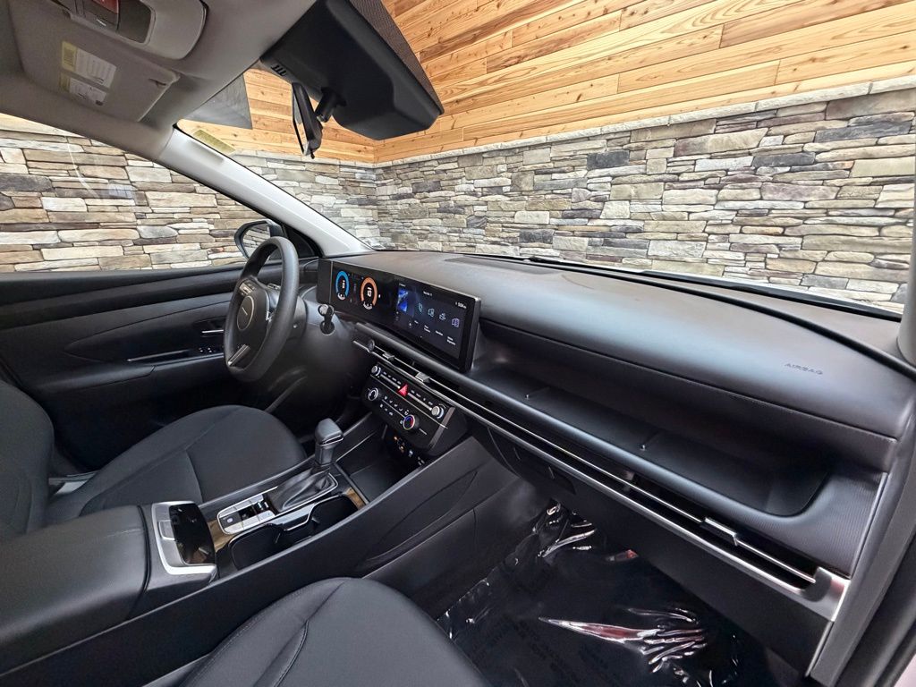 2026 Hyundai Tucson SE - Photo 13