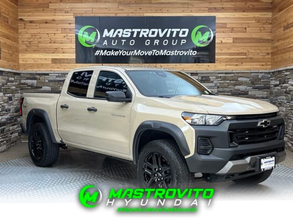 Used 2024 Chevrolet Colorado Trail Boss Truck Crew Cab