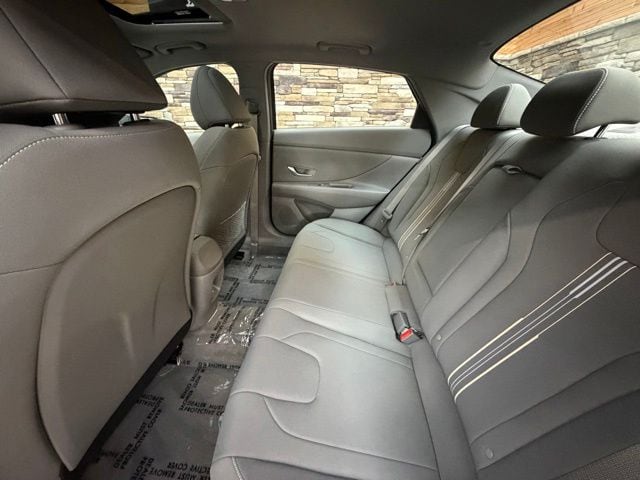 2024 Hyundai Elantra SEL - Photo 29