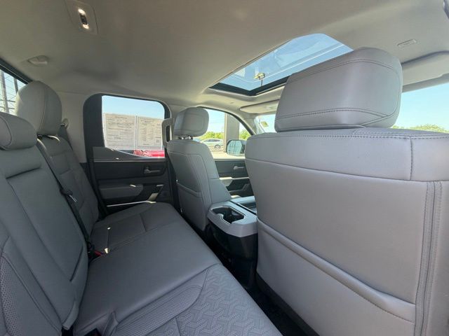 2023 Toyota Tundra Limited - Photo 32