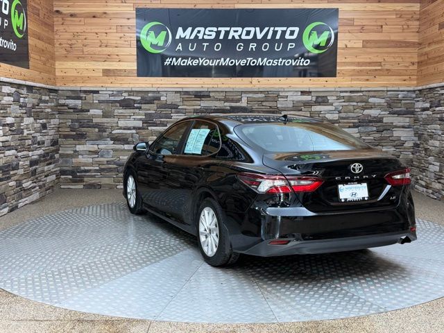 2022 Toyota Camry LE - Photo 8