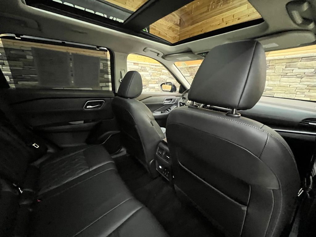 2021 Nissan Rogue Platinum - Photo 48