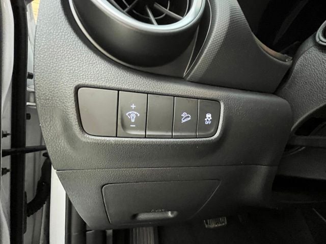2023 Hyundai Kona SEL - Photo 30