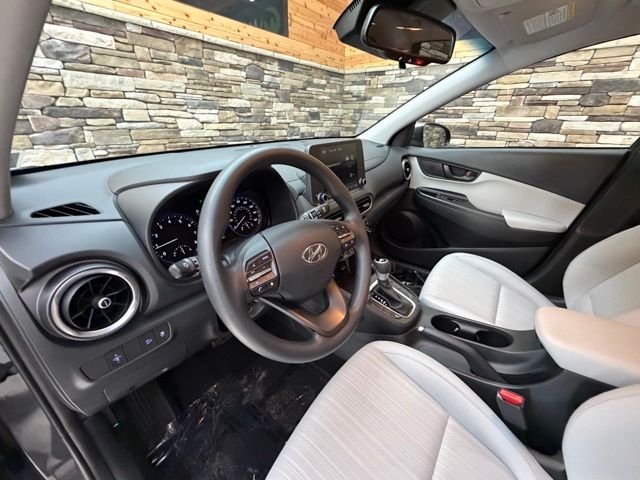 2023 Hyundai Kona SEL - Photo 12