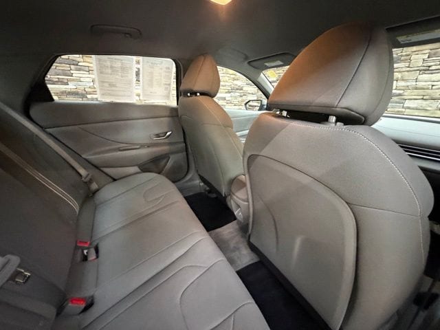 2024 Hyundai Elantra SEL - Photo 28