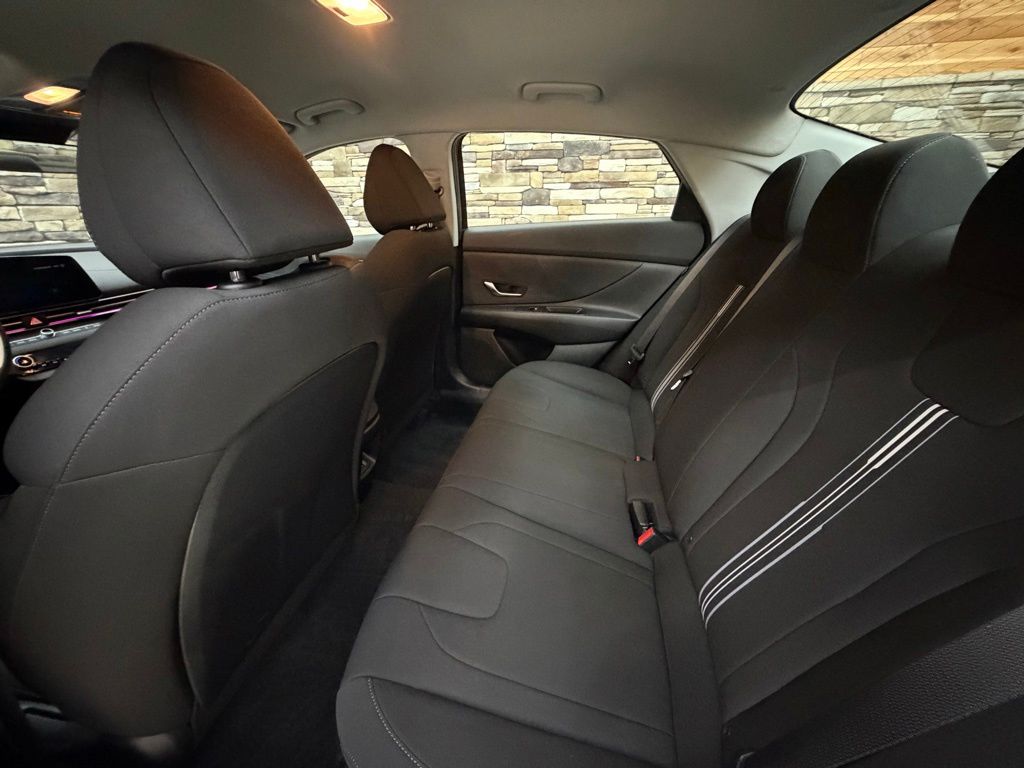 2024 Hyundai Elantra SEL - Photo 26