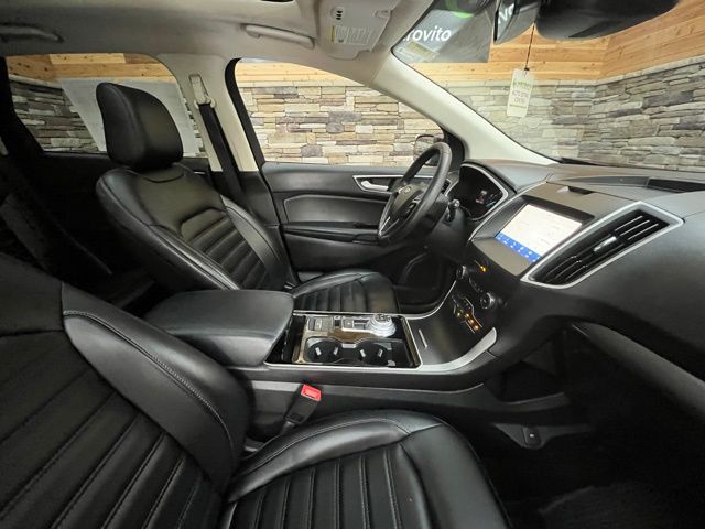 2020 Ford Edge SEL - Photo 16