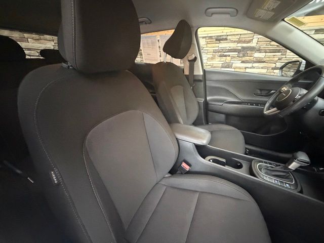 2024 Hyundai Kona SEL - Photo 17