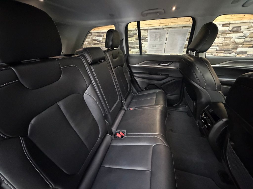 2023 Jeep Grand Cherokee Limited - Photo 32