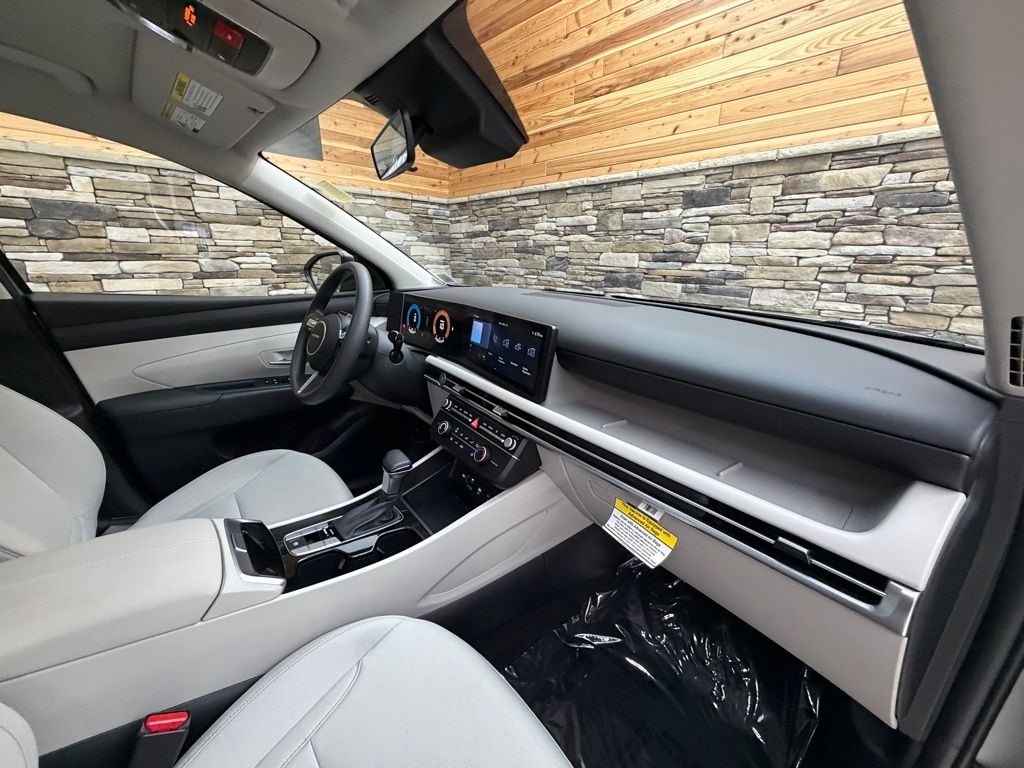 2026 Hyundai Tucson SE - Photo 14