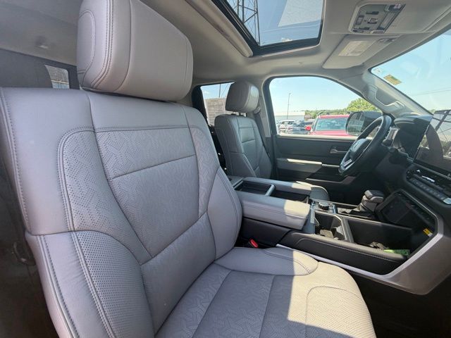 2023 Toyota Tundra Limited - Photo 15