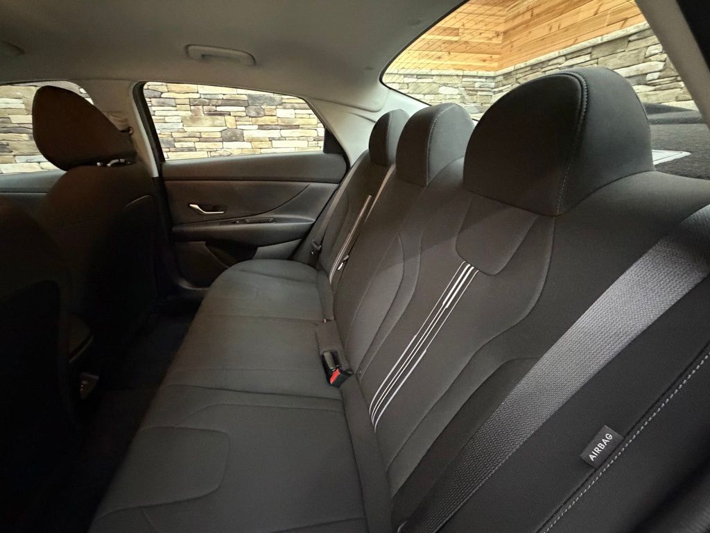 2024 Hyundai Elantra SEL - Photo 27