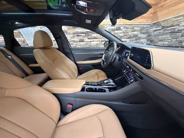2023 Hyundai Sonata Limited - Photo 16