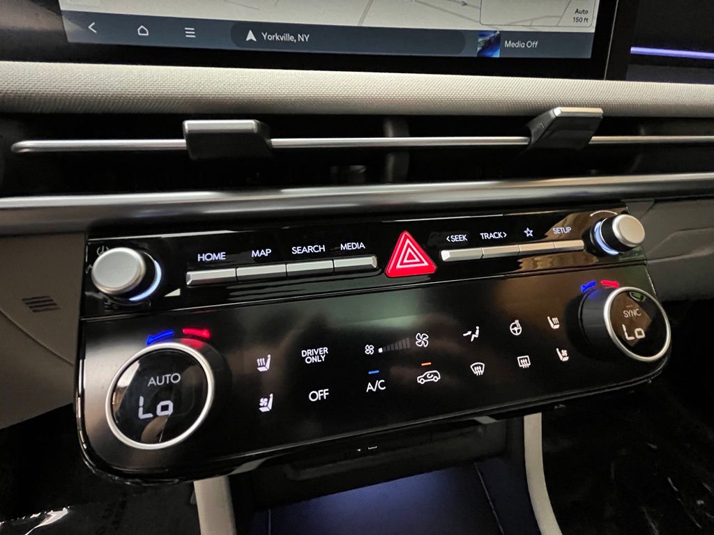 2025 Hyundai Tucson Limited - Photo 40